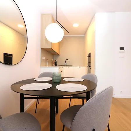 Klingerka - 1 Bedroom Modern Apartmán *